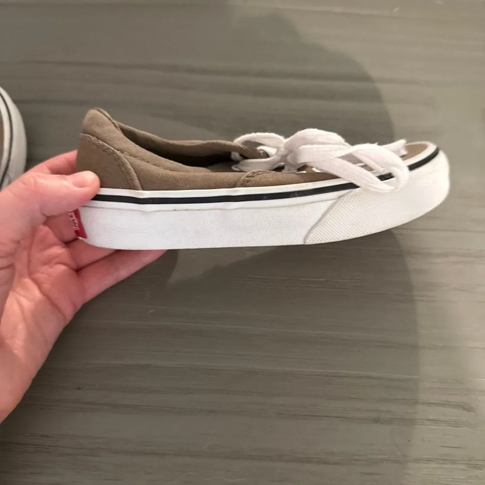 Vans Kids Brown Canvas Sneakers with White Laces
